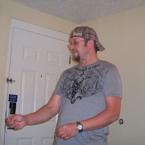 Eric Cook Photo 27