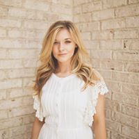 Anna Melvin Photo 33