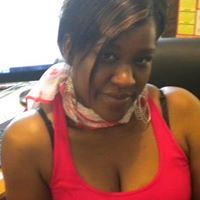 Tanika Robinson Photo 12