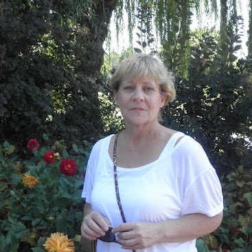 Cassandra Thornton Photo 31