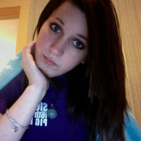 Samantha Kramer Photo 38
