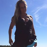 Angela Wilkinson Photo 28