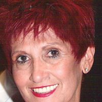 Linda Cash Photo 37