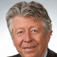 Harold Becker Photo 26