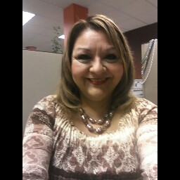 Alma Farias Photo 9