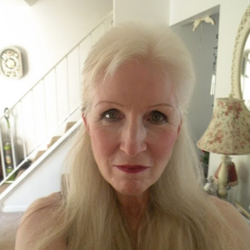 Julie Bower Photo 9