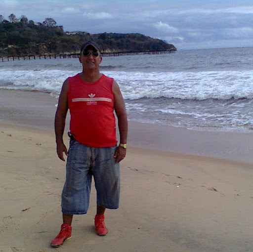 Lazaro Fernandez Photo 36