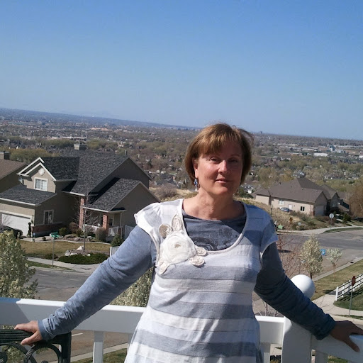 Elizabeth Crowther Photo 3