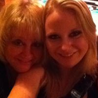 Laurie Dewitt Photo 15