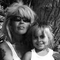 Lori Greene Photo 46