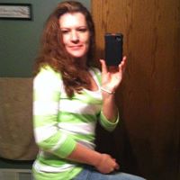 Kelly Akers Photo 31