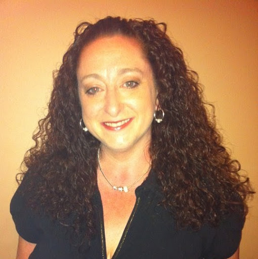 Lisa Howell Photo 25