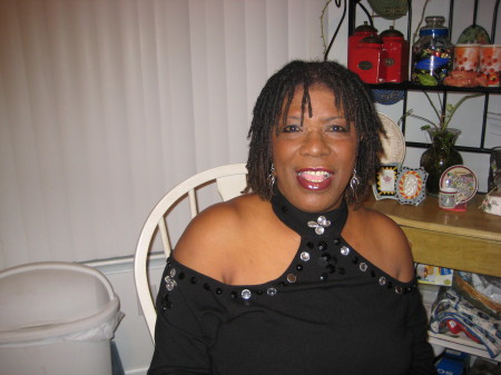Jackie Maxwell Photo 33