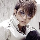 Bi Zhang Photo 7