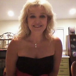 Jackie Shelton Photo 34