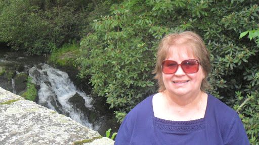 Vickie Kennedy Photo 10