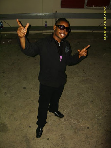 Anthony Shields Photo 29