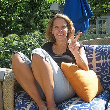 Michele Devine Photo 32