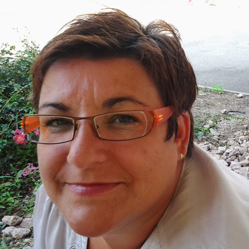 Sandra Walter Photo 18