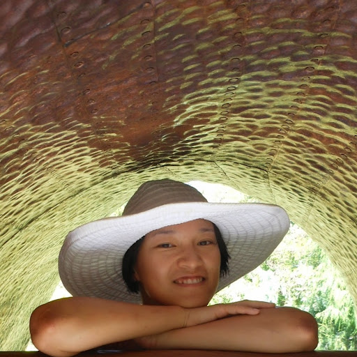 Christina Lin Photo 22