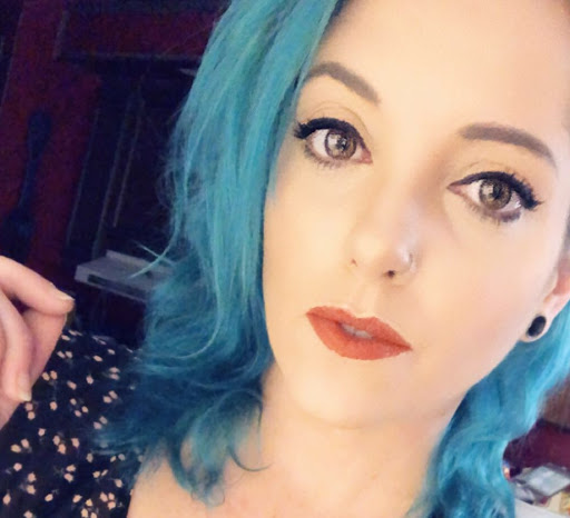 April Sampson Photo 38