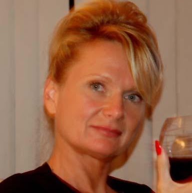 Christine Beck Photo 27