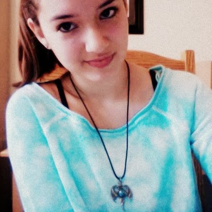 Anna Delvalle Photo 3