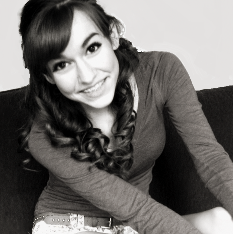 Elizabeth Erickson Photo 52