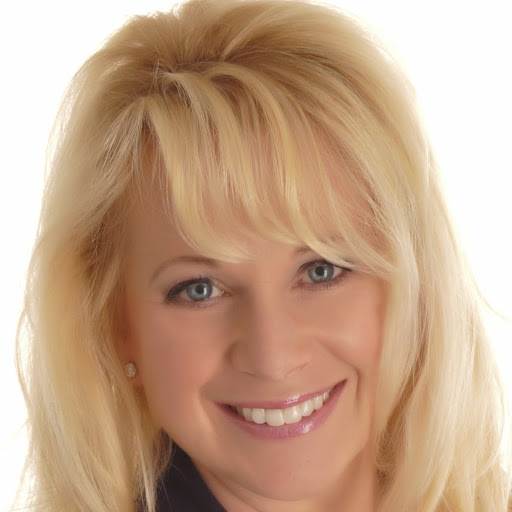 Christine Williamson Photo 16