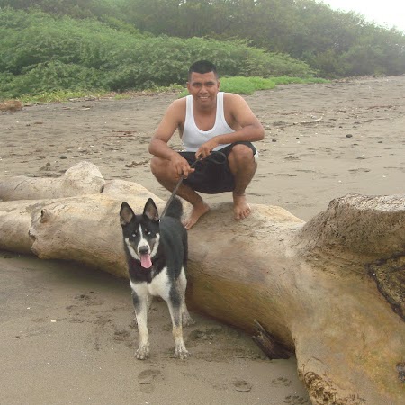 Roman Moreno Photo 16