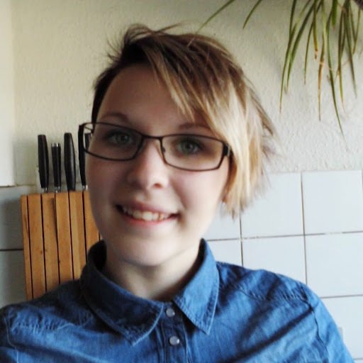 Julie Andersen Photo 10