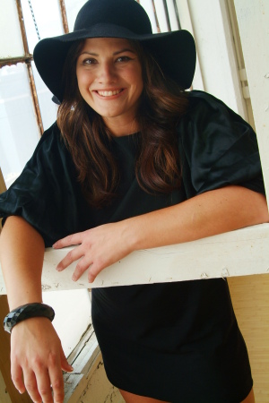 Laura Neubauer Photo 4