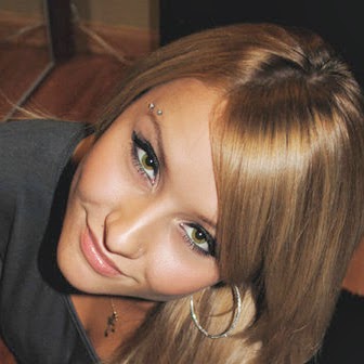 Rochelle Chapman Photo 21