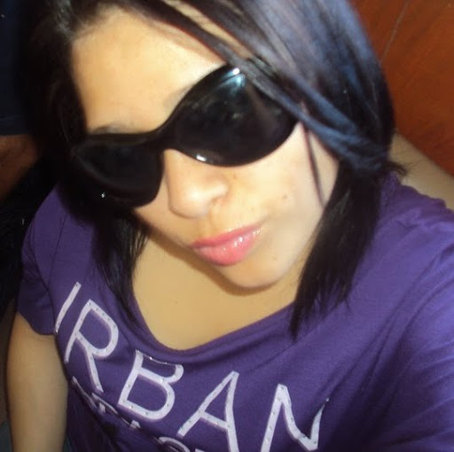 Michelle Alvarado Photo 23