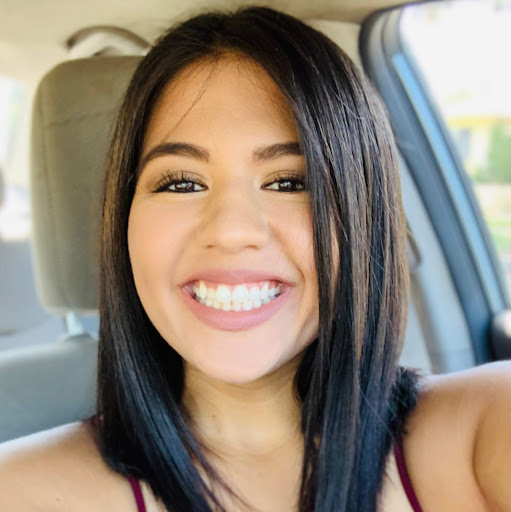 Linda Martinez Photo 29