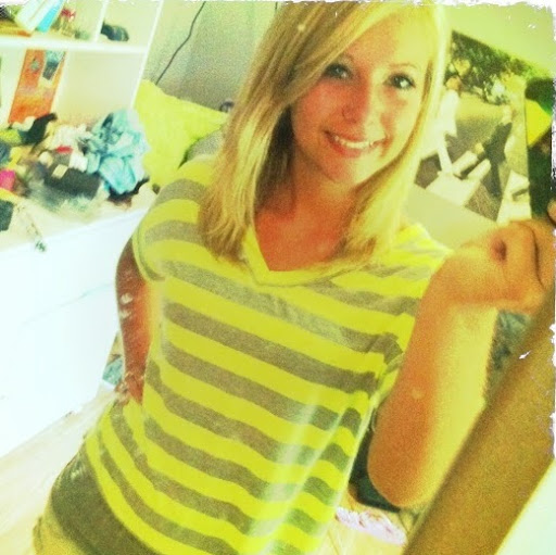 Amanda Coggins Photo 31