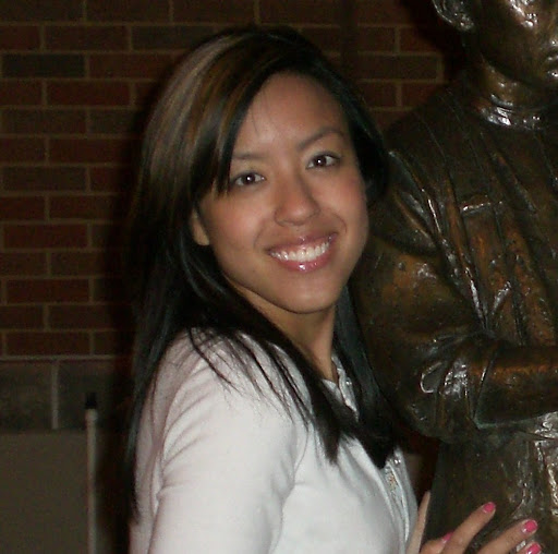 Caroline Pham Photo 32