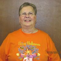 Jennifer Huhn Photo 10
