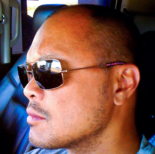 Christopher Reyes Photo 17