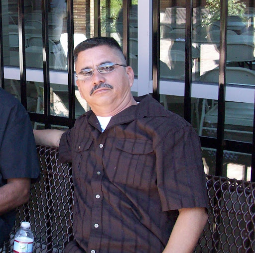 Emilio Hernandez Photo 20