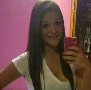Emily Garvin Photo 9