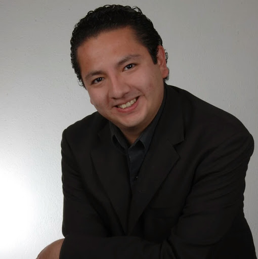 Erick Castro Photo 6