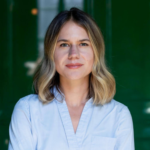 Suzanne Cox Photo 34
