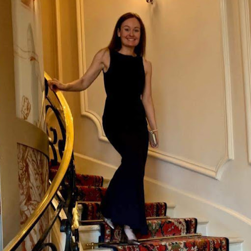 Lisa Henry Photo 10