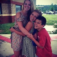 Elizabeth Belcher Photo 16