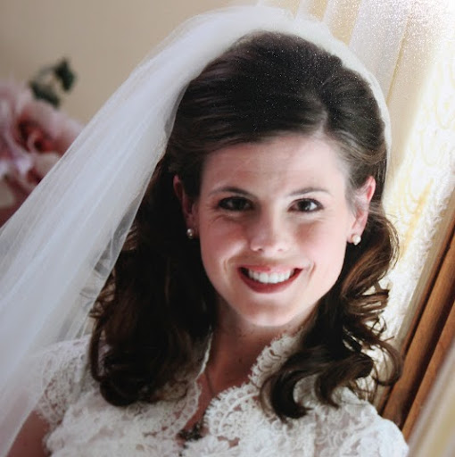 Erin Robinson Photo 44