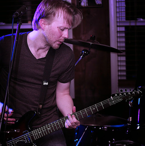 Jeremy Hahn Photo 21
