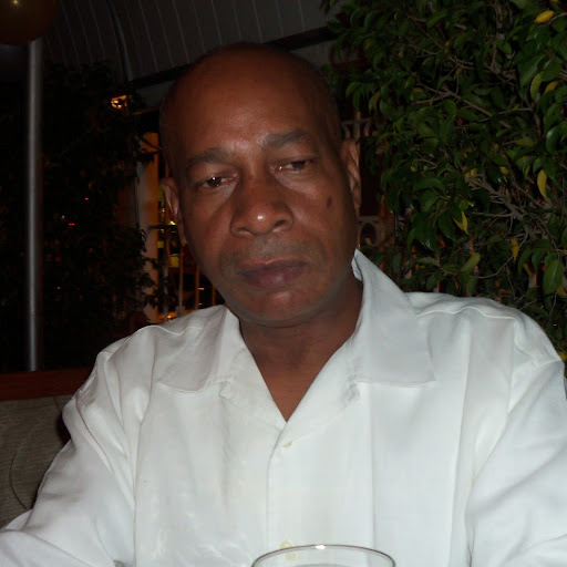 Curtis Thomas Photo 13