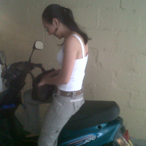 Irene Vargas Photo 37