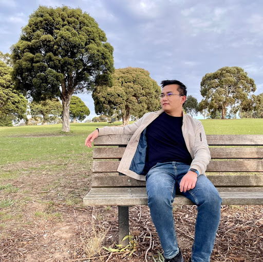 Alex Yang Photo 15
